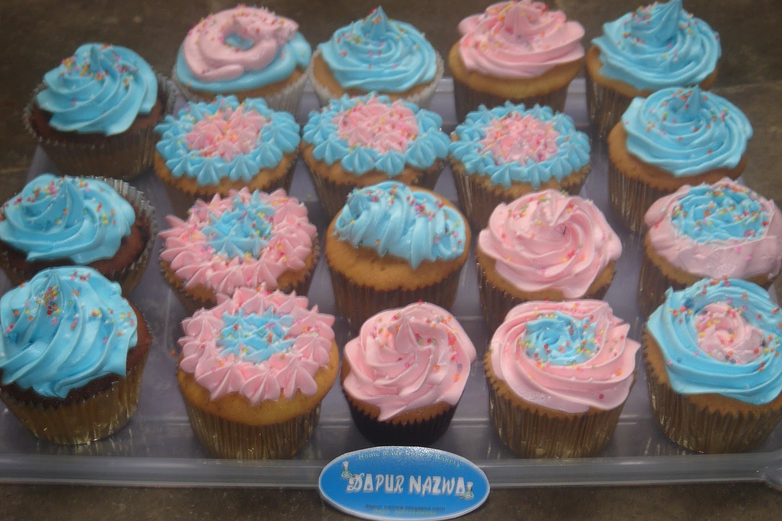 Dapur nazwa Cup cake untuk acara ultah nazwa