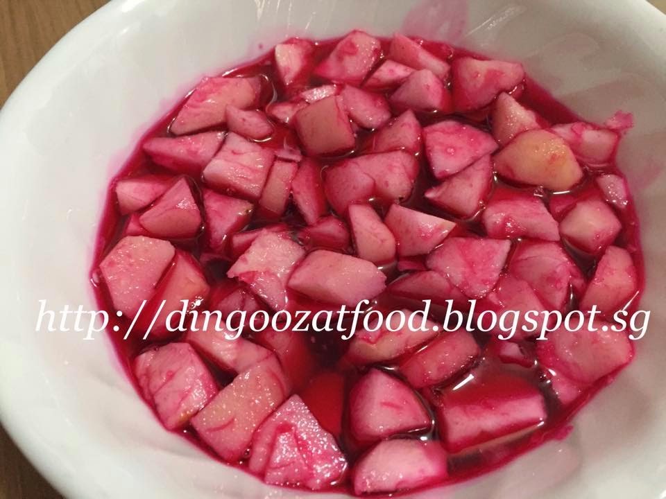 Miki's Food Archives Thai Red Ruby Dessert aka Water Chestnut in