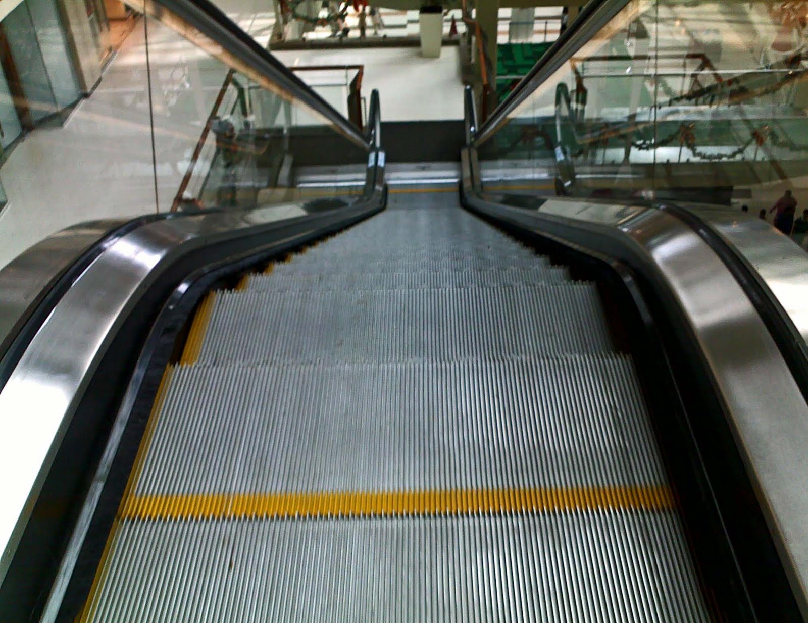 Stock Pictures Escalators pictures
