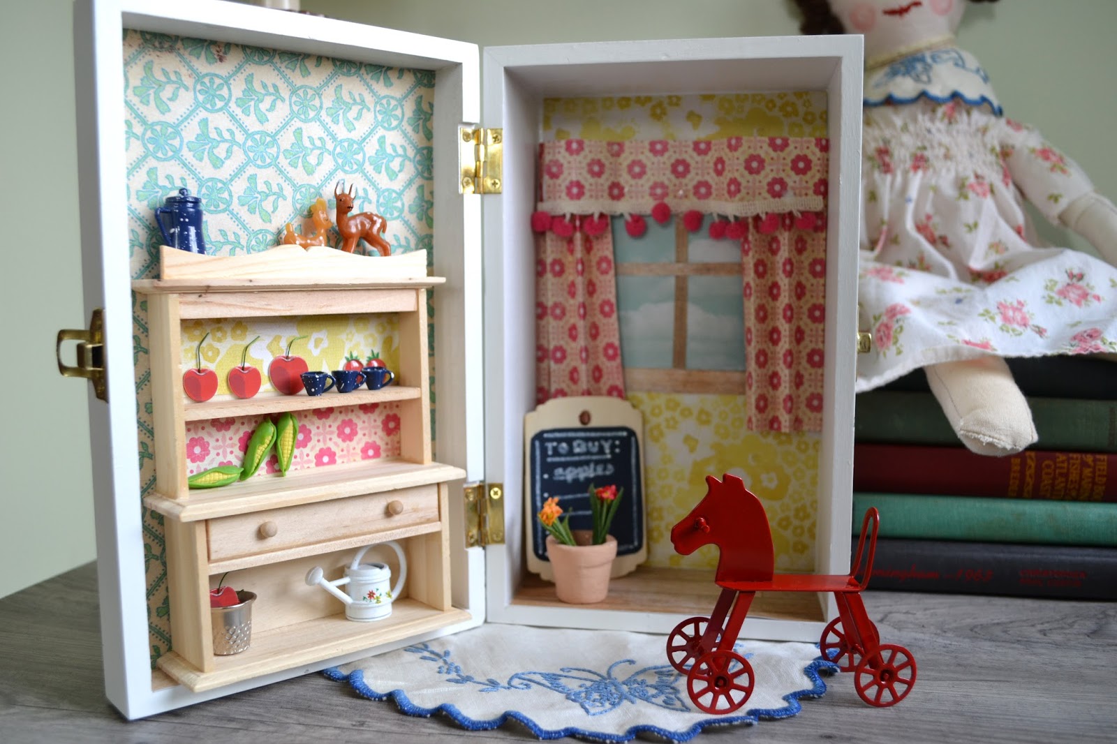 Attic Lace Make a Dollhouse in a Box!