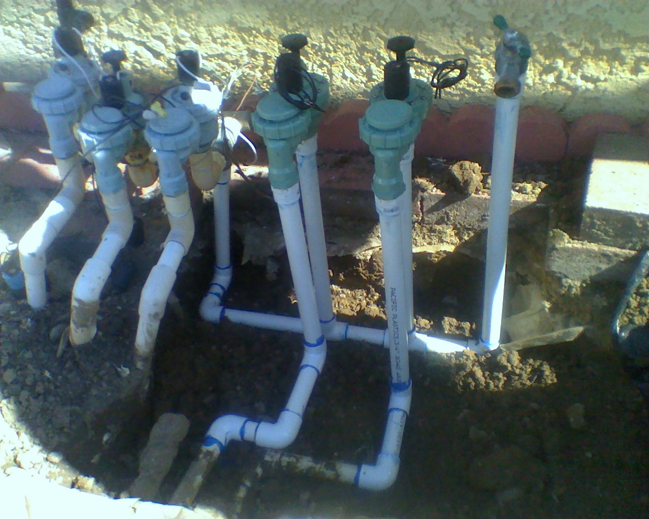 leaking manifold leaking manifold