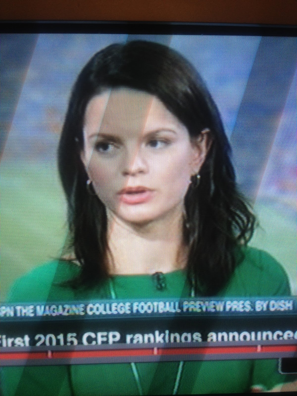 Messy Celebrity Polls: Heather Dinich takes it like a pro