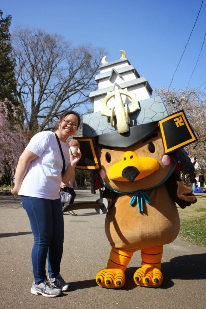 Hirosaki Mascot Takamaru-Kun Hirosaki Mascot Takamaru-Kun 弘前市のマスコット たか丸くん