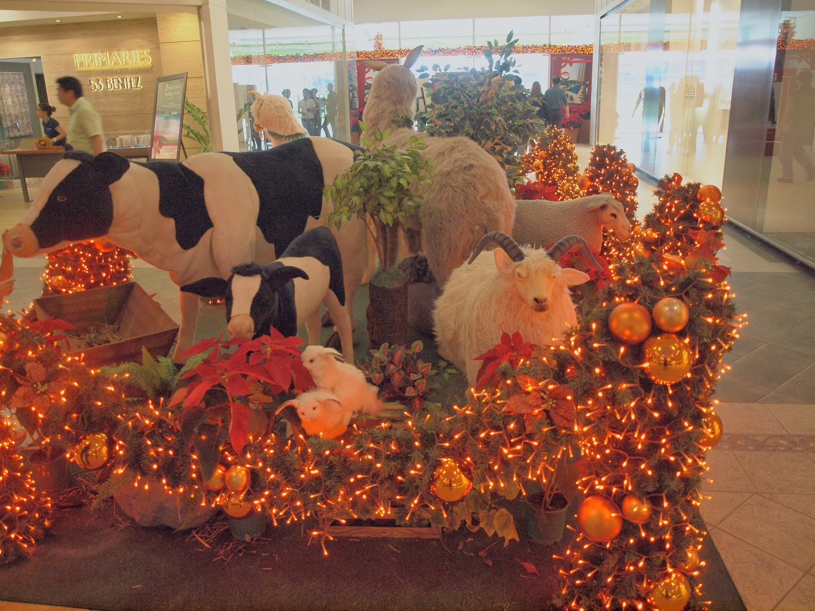 Kumukunchi Adventures: Power Plant Mall Christmas Decorations at