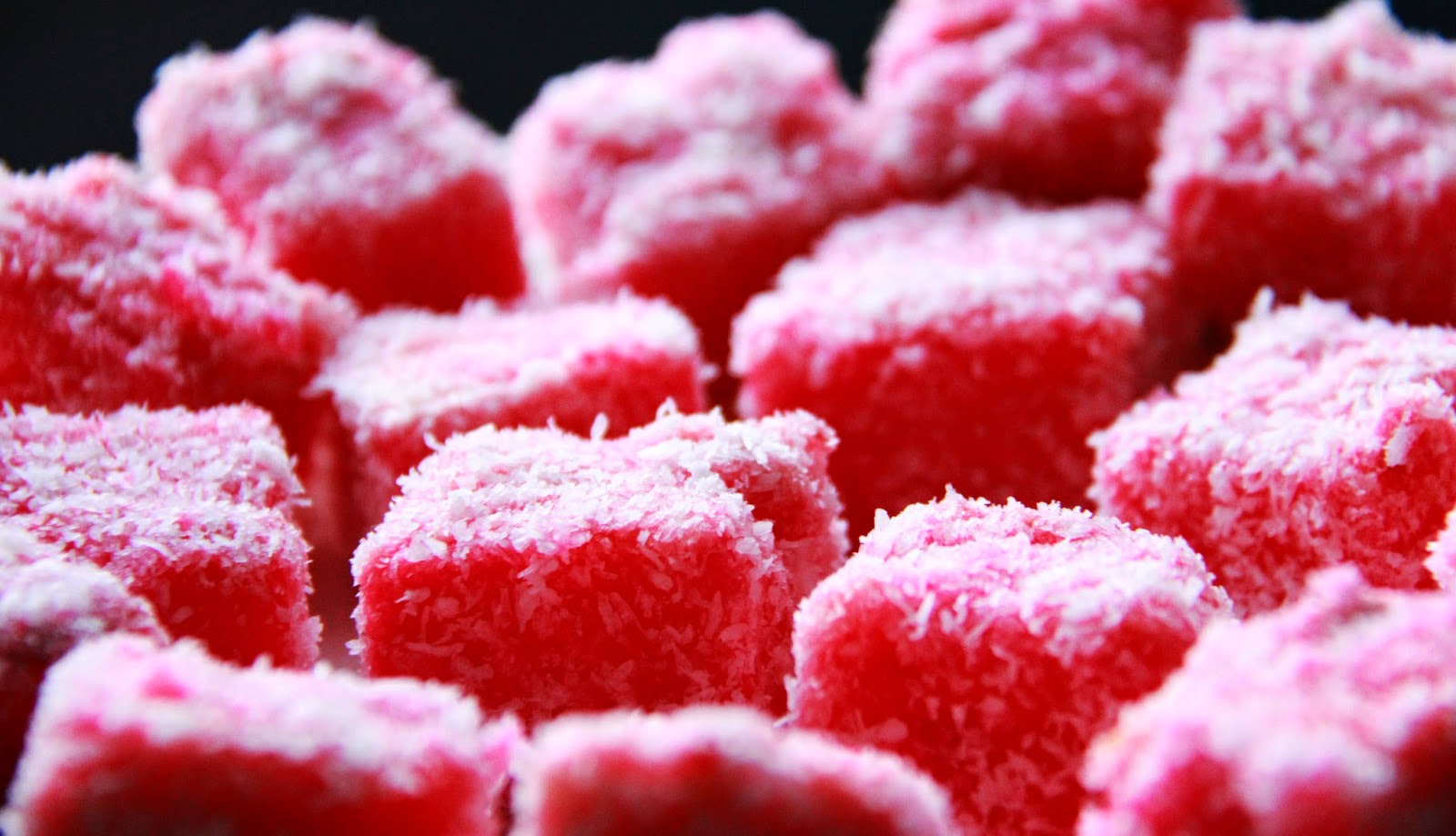 Cooking for Chakki Raspberry Jelly cakes aka Raspberry lamingtons