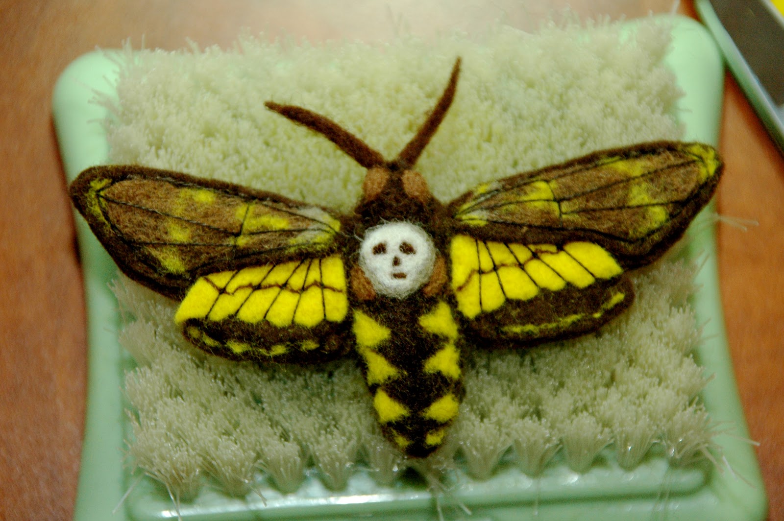 pammy dawn designs How to Needle Felt a Moth