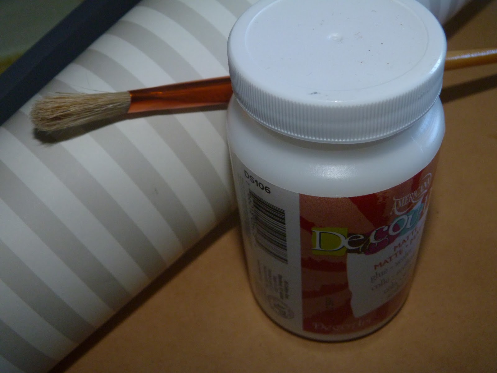 Restaurar una mesilla de noche estilo vintage - Isabel Vintage