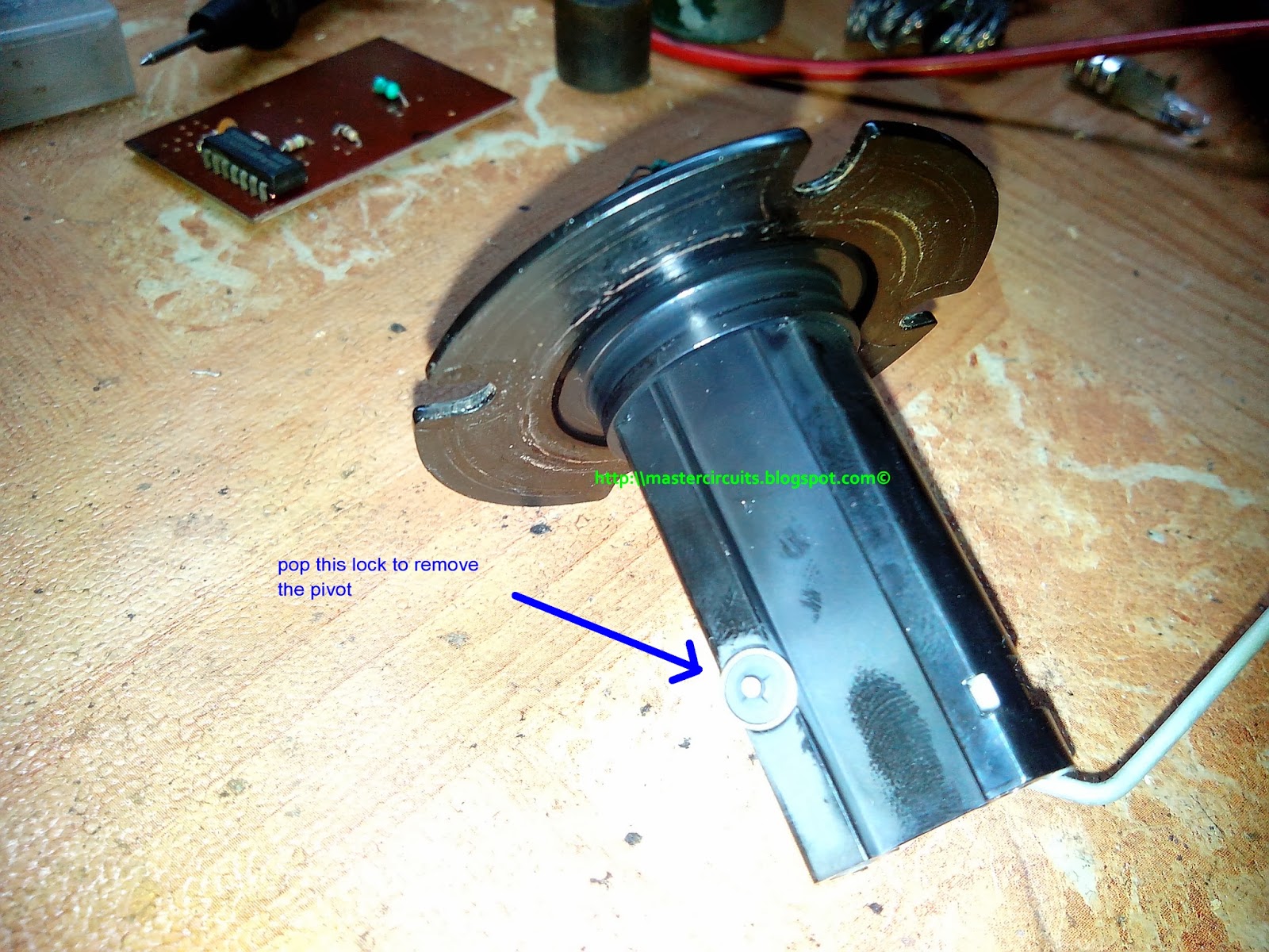 Gas Float Problem Techy at day, Blogger at noon, and a Hobbyist at night
