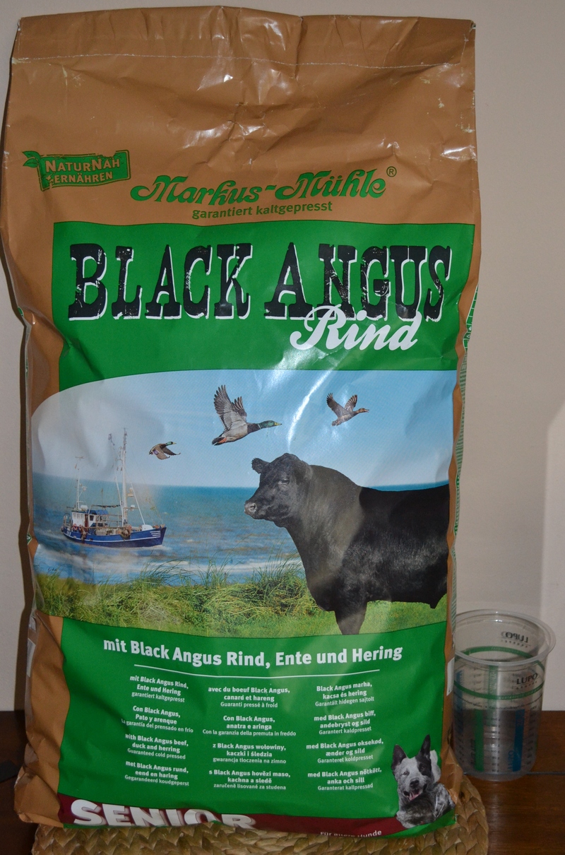 Yvonne &amp; Sandra Markus Mühle Black Angus Senior Trockenfutter
