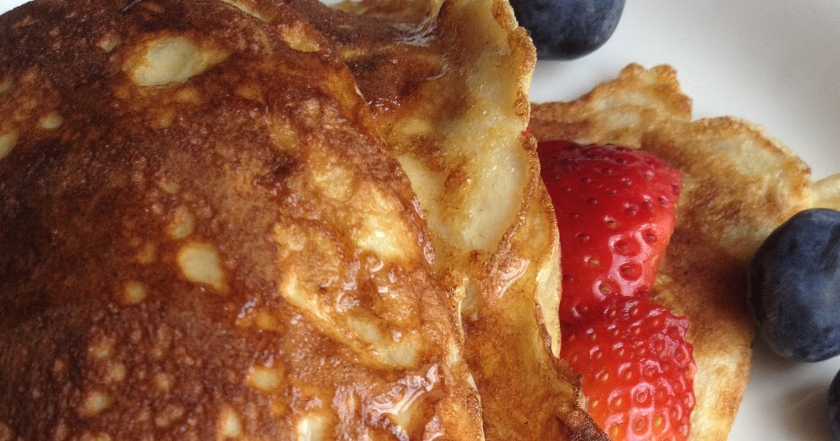 Hungry Girl Banana Pancakes with Strawberries, Blueberries and Maple