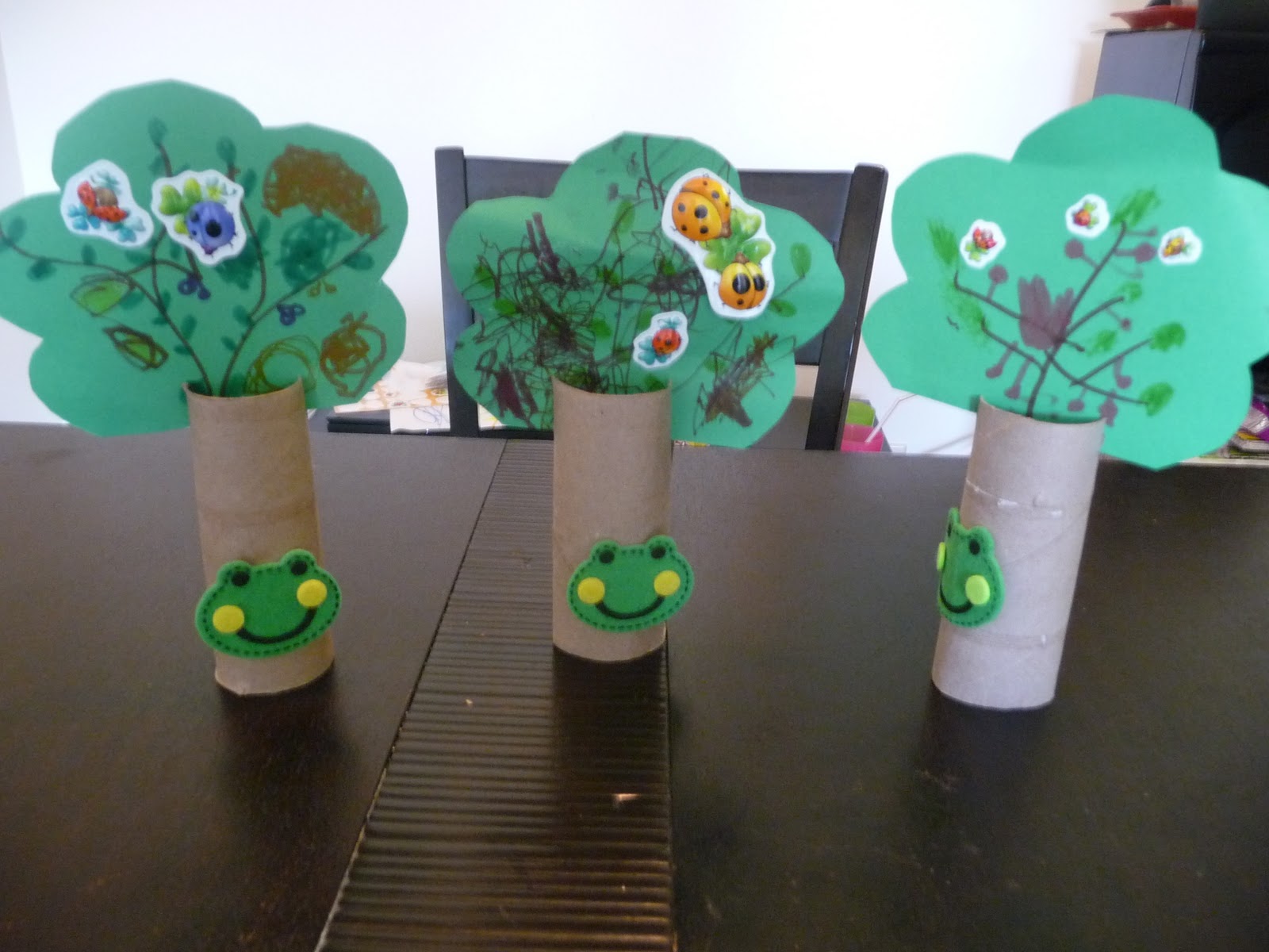 Playdatecrafts,ideas &more Toilet paper roll trees