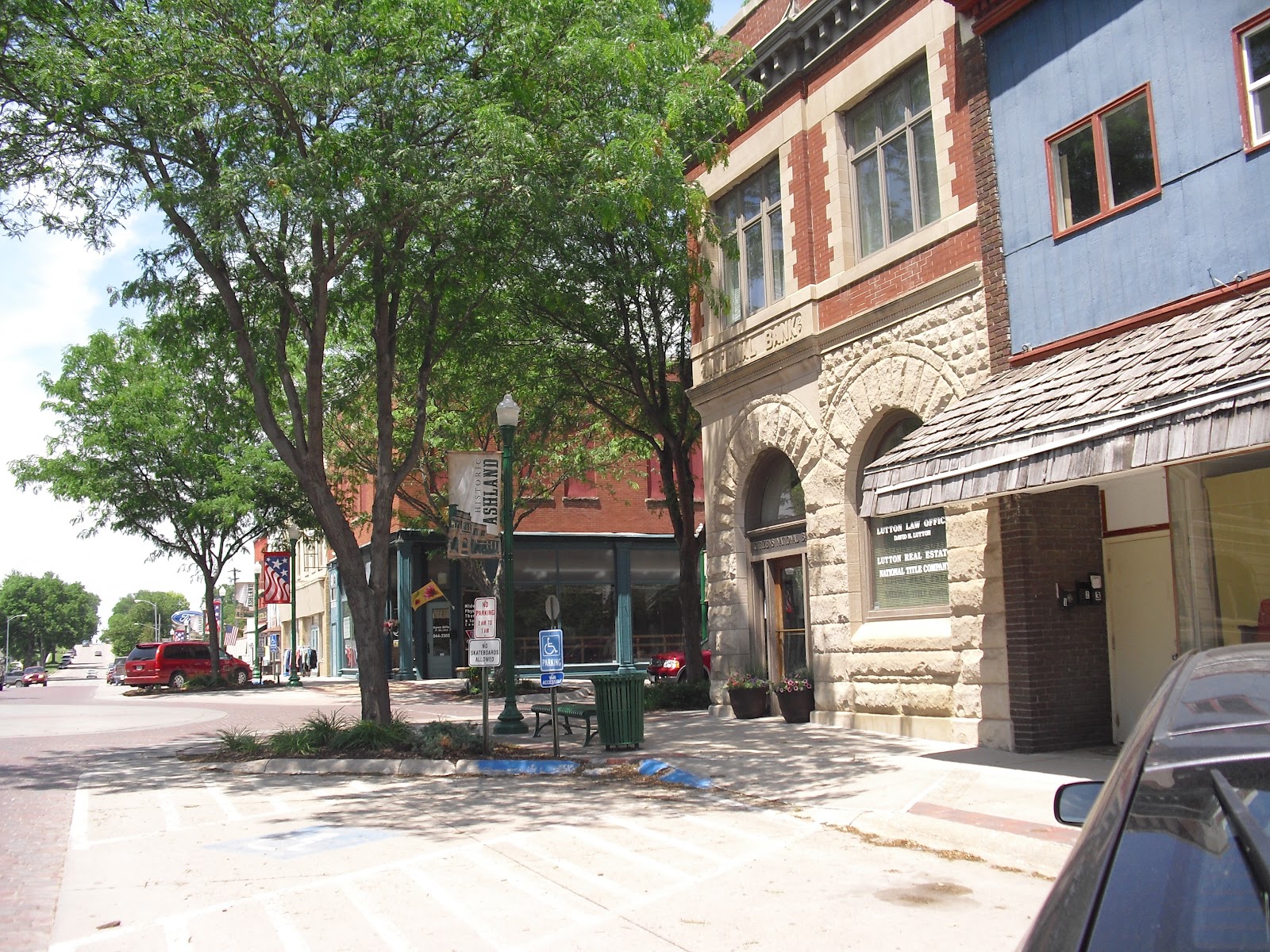 Stay on Route 6 Boys Town and Ashland, NE In Pictures; Scenes from US