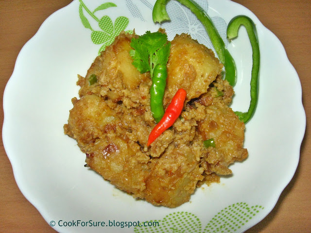 Potato and Coconut Sweet Curry