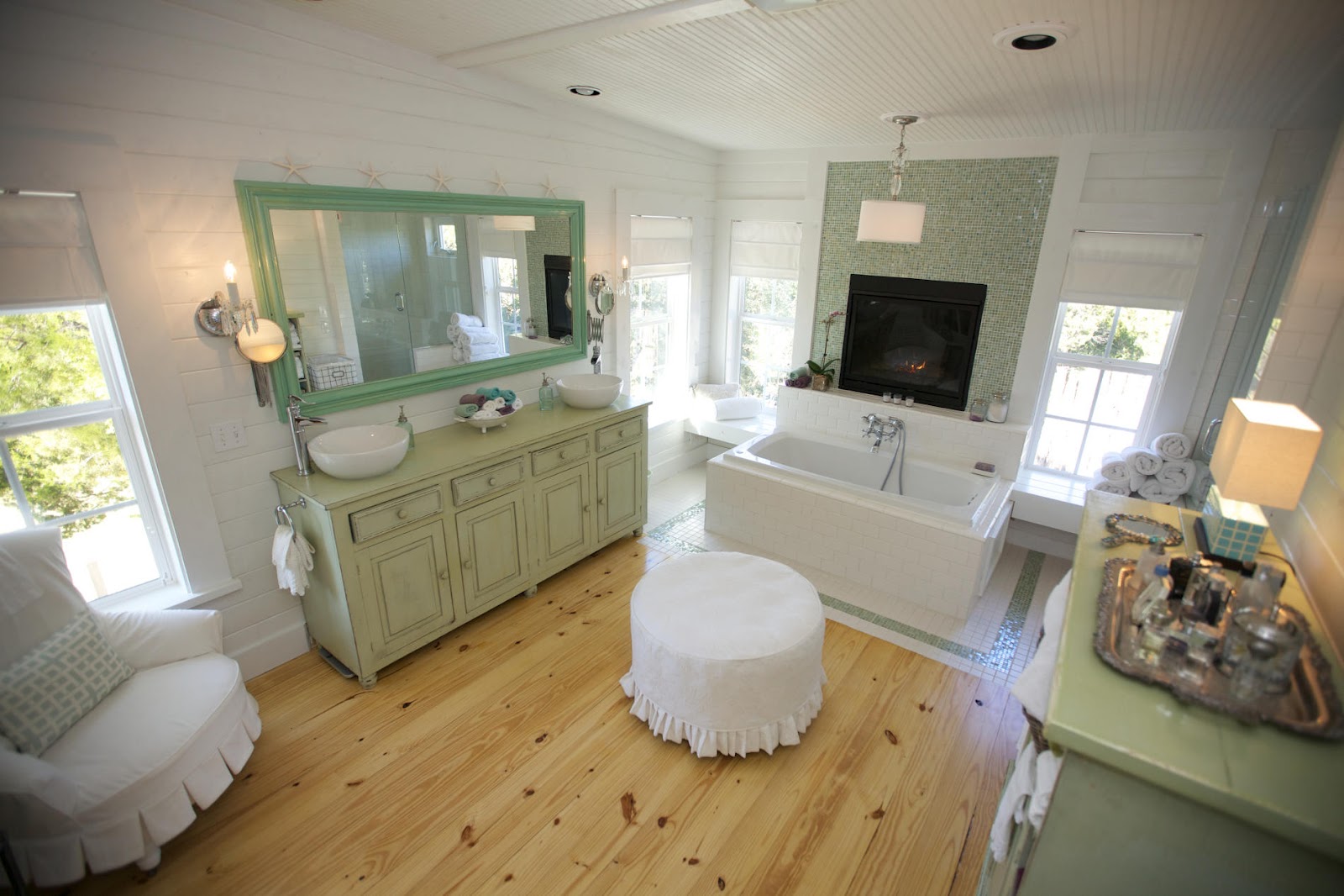 To Da Loos Seafoam Green Country Bathroom Retreat