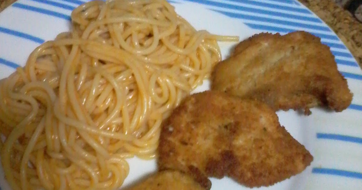 Laboratório da Céci: Peito de Frango com massa esparguete
