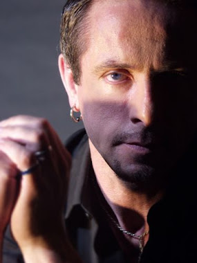 Conociendo a los Maestros VI: Clive Barker