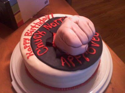 Na današnji dan... Chuck+Norris+birthday+cake