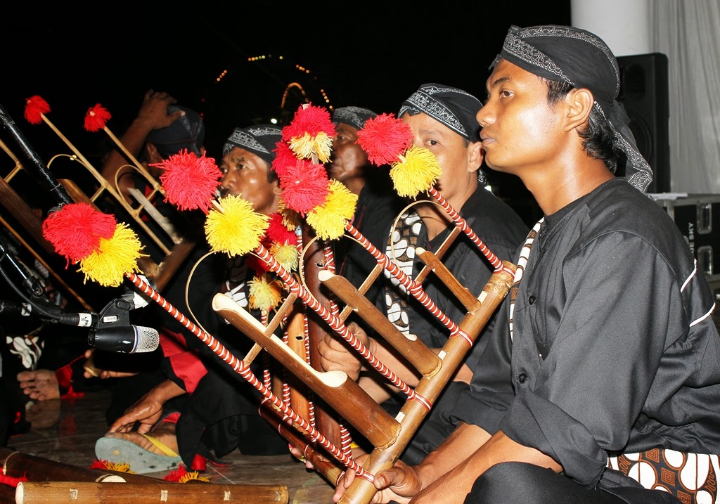 3 Alat Musik Tradisional Jawa Timur TradisiKita Indonesia 3 Alat Musik Tradisi