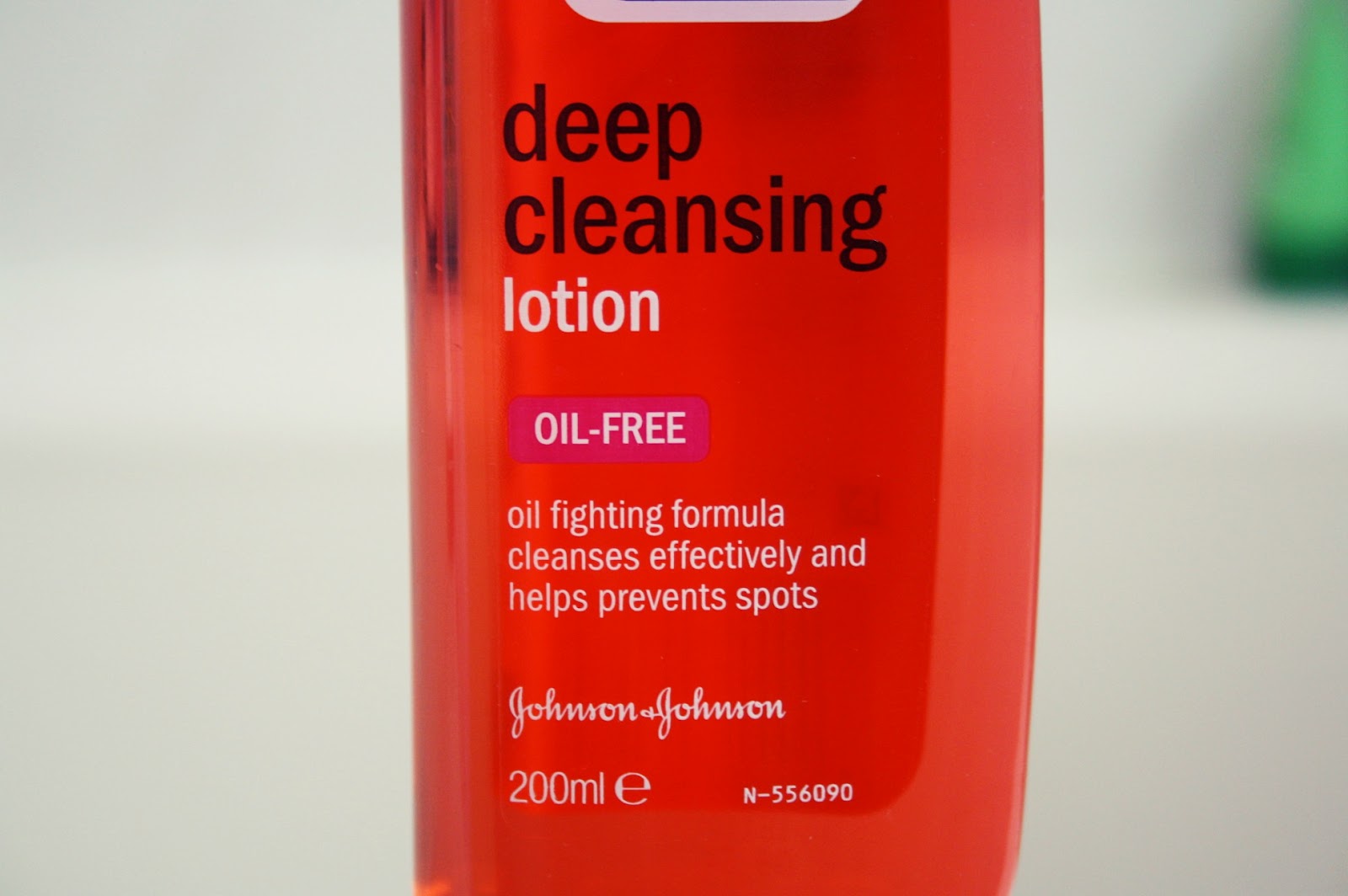 Beauty and Lifestyle Blog Clean and Clear Exfoliating Daily Wash and