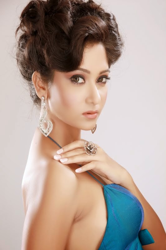 Sindhu Affan Spicy Photo Shoot Sindhu Affan Spicy Photo Shoot