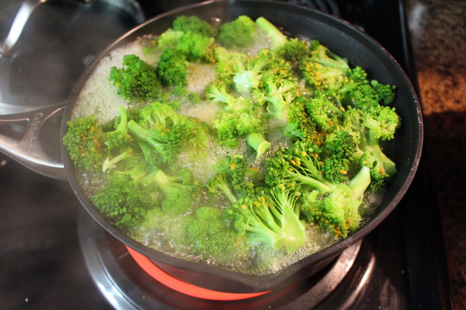 Millennial Homestead How to Freeze Broccoli from the Garden