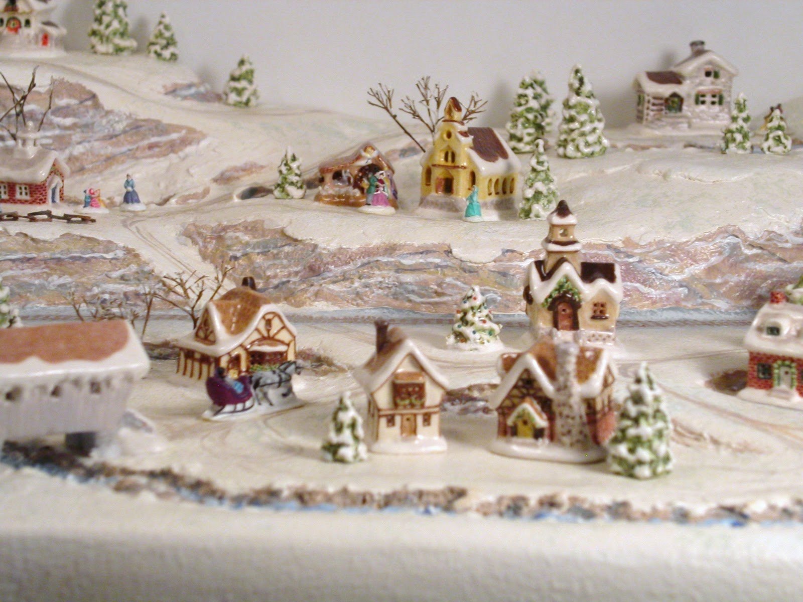 Sylvia Mobley at Pinerose Studio: Christmas Village Close-up: the