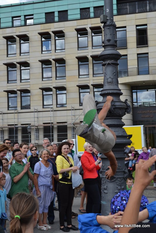 Street Entertainment outside French Embassy nr Berlin Gates