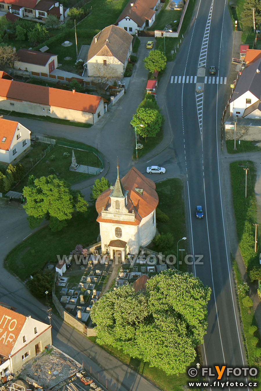 FLyFOTO letecká fotografie a video Velenka