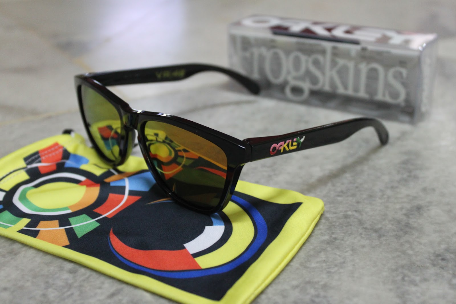 oakley frogskins vr46 limited edition oakley frogskins vr46 limited edition