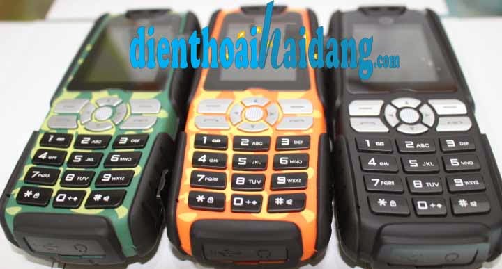 Điện thoại Landrover A8+ tiên phong về chống va đập và pin khủng Dien+thoai+Landrover+A8%252B+1