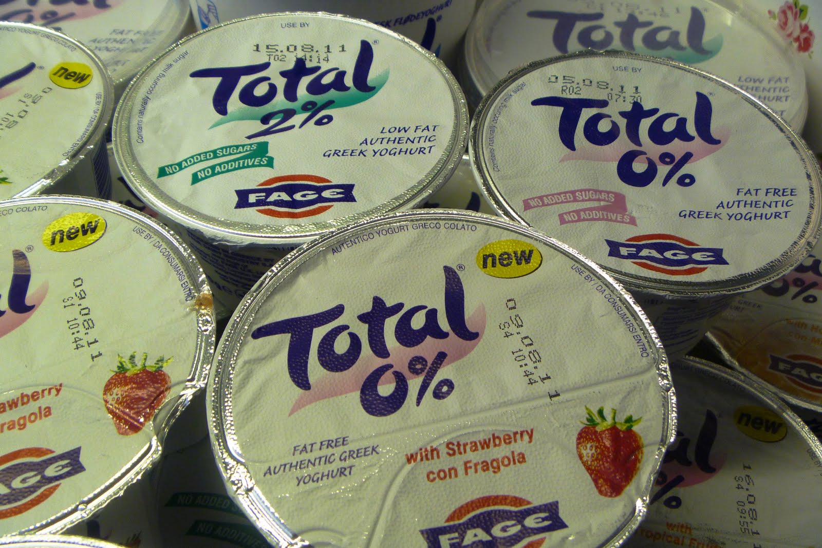 The Vegetarian Experience Total Greek Yoghurt Yoghurt with Plum