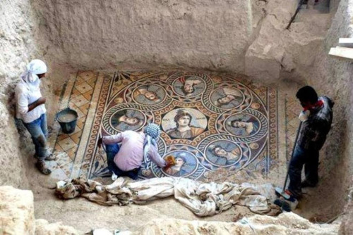 40 Amazing Historical Pictures - This stunning ancient Greek floor mosaic was just excavated in southern Turkey, near the Syrian border. 40 Amazing Historical Pictures - This stunning ancient Greek floor mosaic was just excavated in southern Turkey, near the Syrian border.