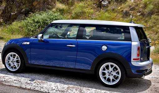 With design features functionality and performance the MINI Clubman is the