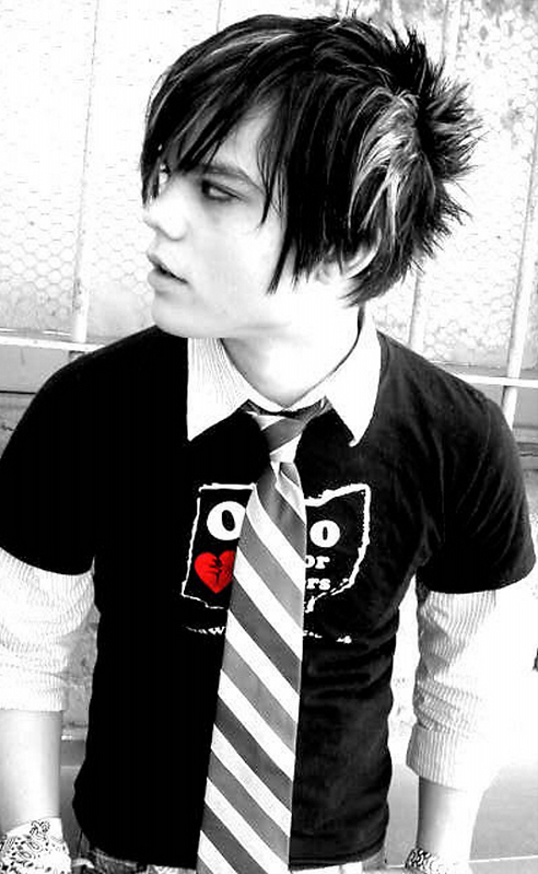 Hairstyle Scene Emo Hairstyle For Boys 2012