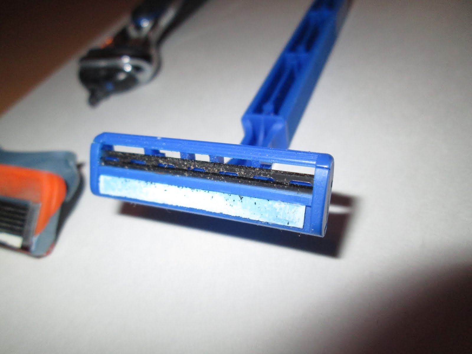 Keep Quiet Sustainable Design Razors 5 blade, 4 blade, 3 blade