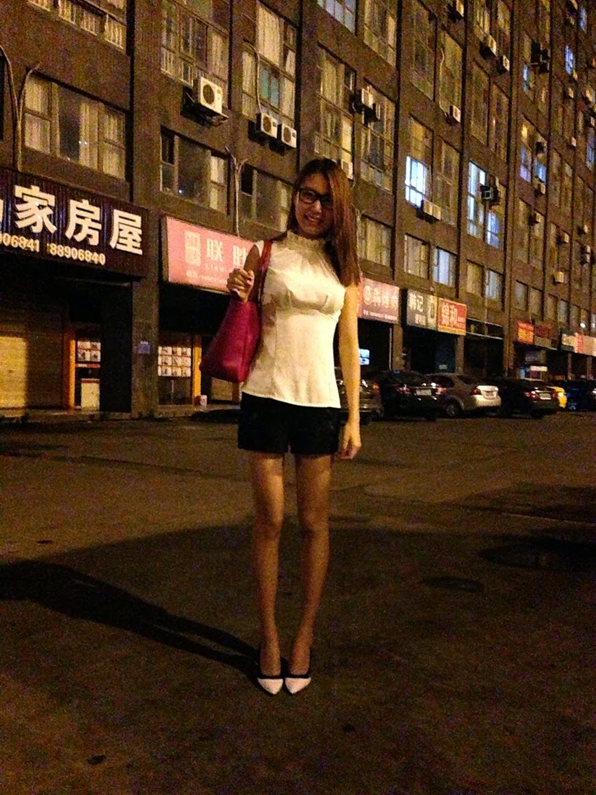 Porn in street in Changsha