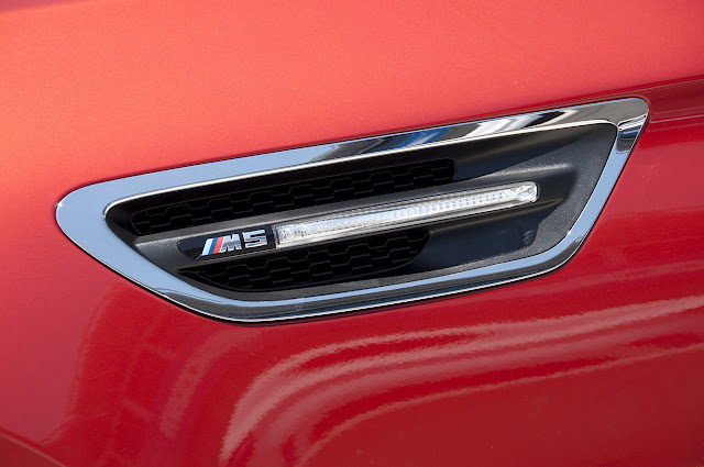 Новый BMW M5 6MT 2013 года