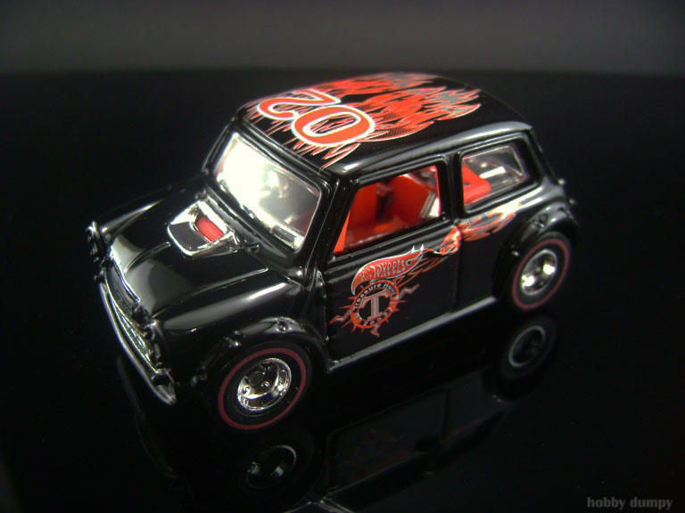 Hot Wheels Treasure Hunt Morris Mini (black) Hobby Dumpy