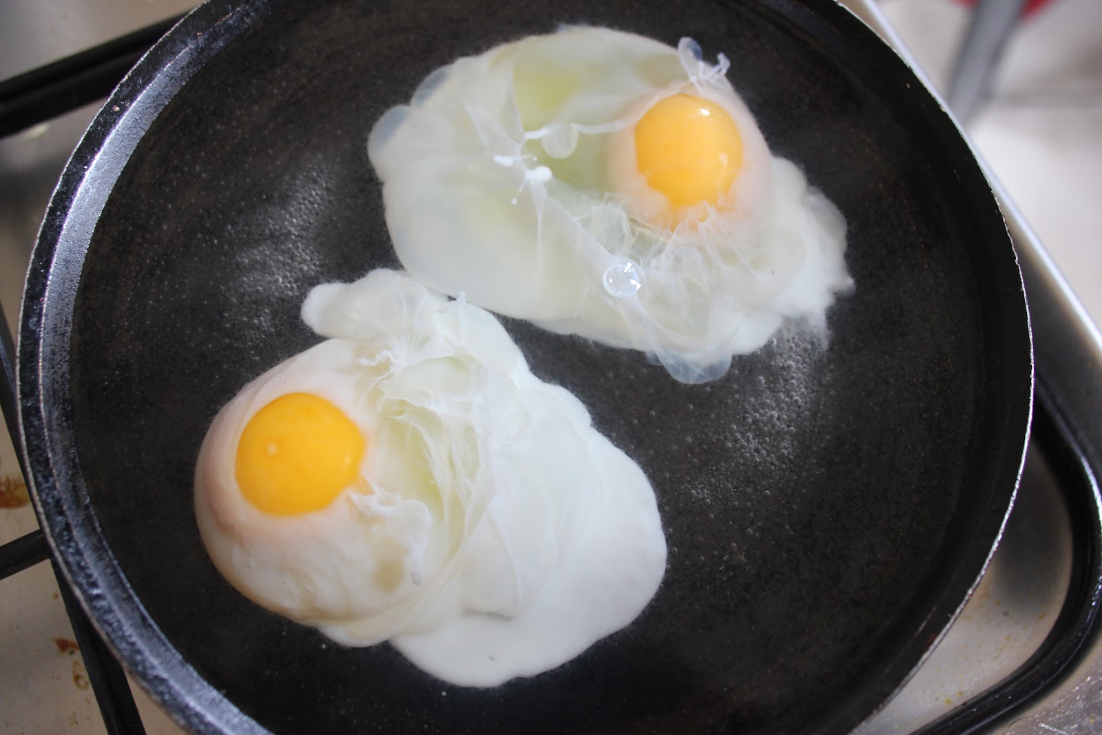 Fruges Our Egg Poaching Method