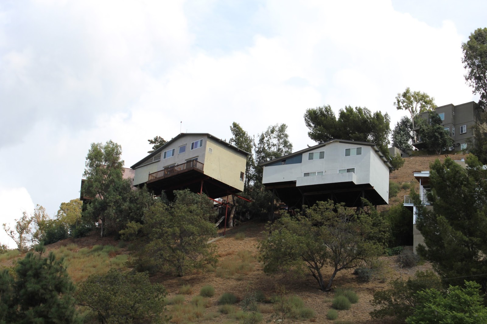 SetJetter & Movie Locations and More Earthquake (1974)