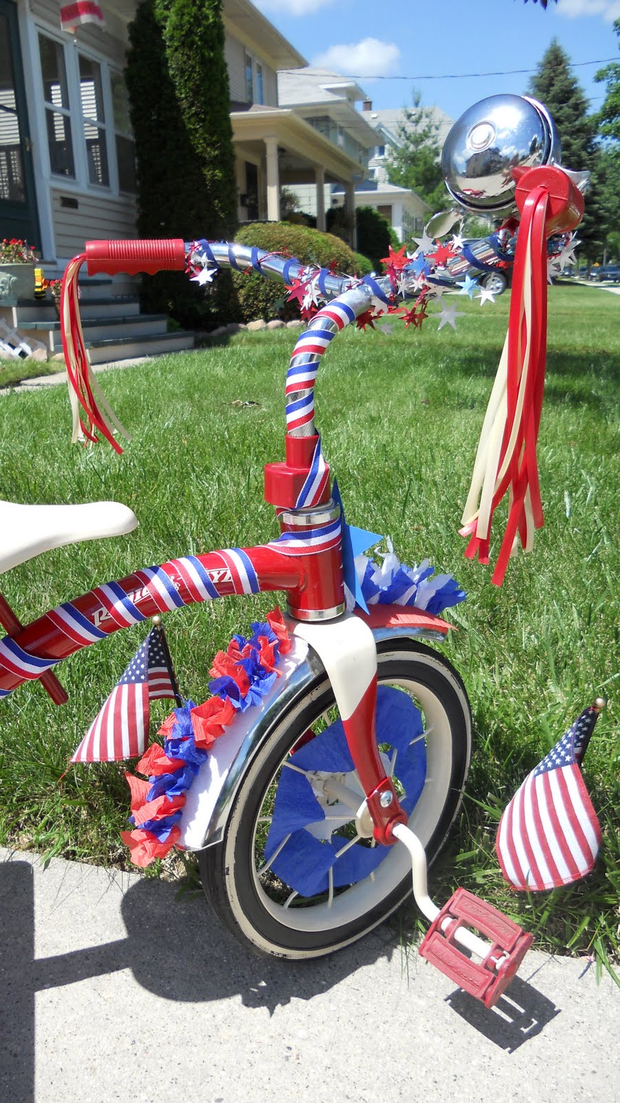 Red & Blonde Tangles 4th of July bike decorating
