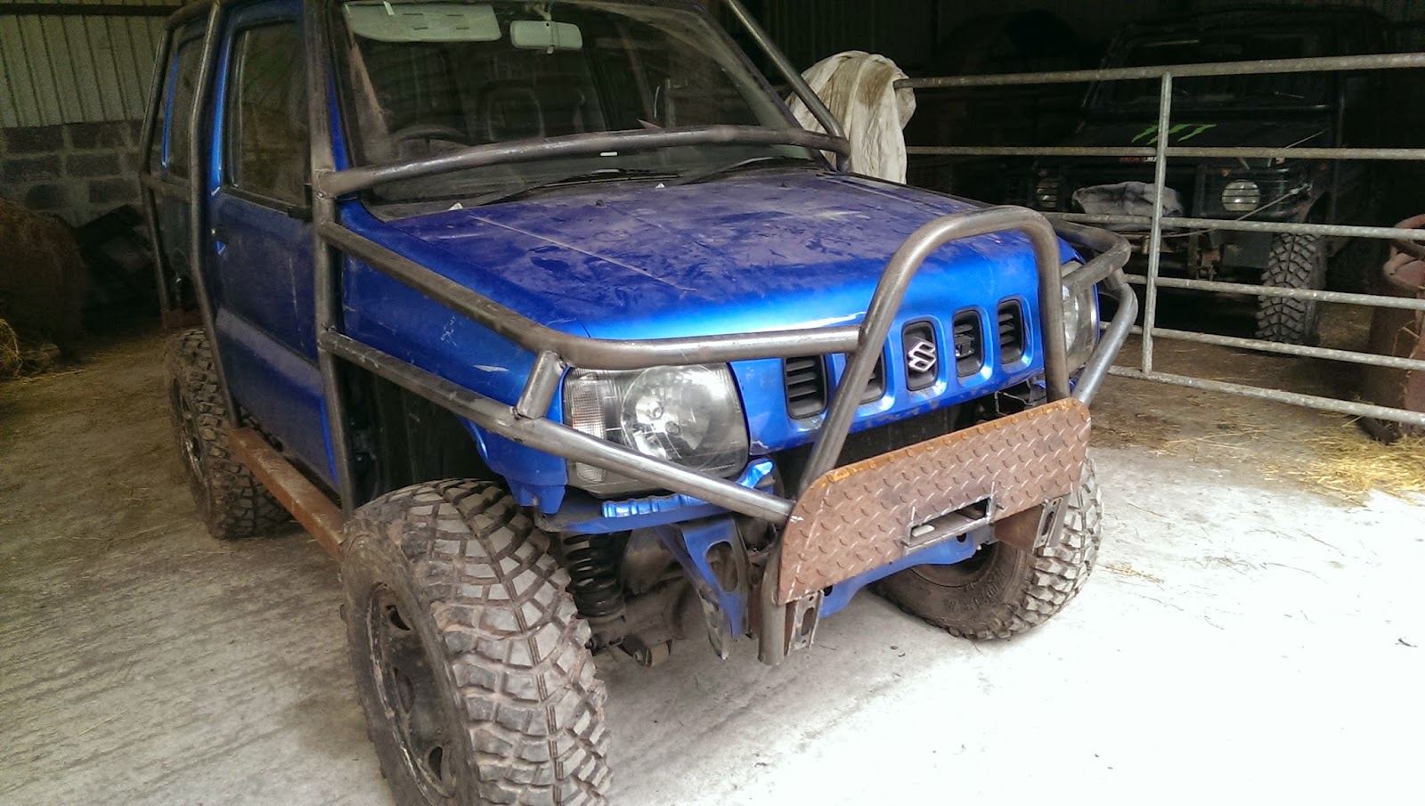 Suzuki Jimny 20150404 Roll Cage Updates