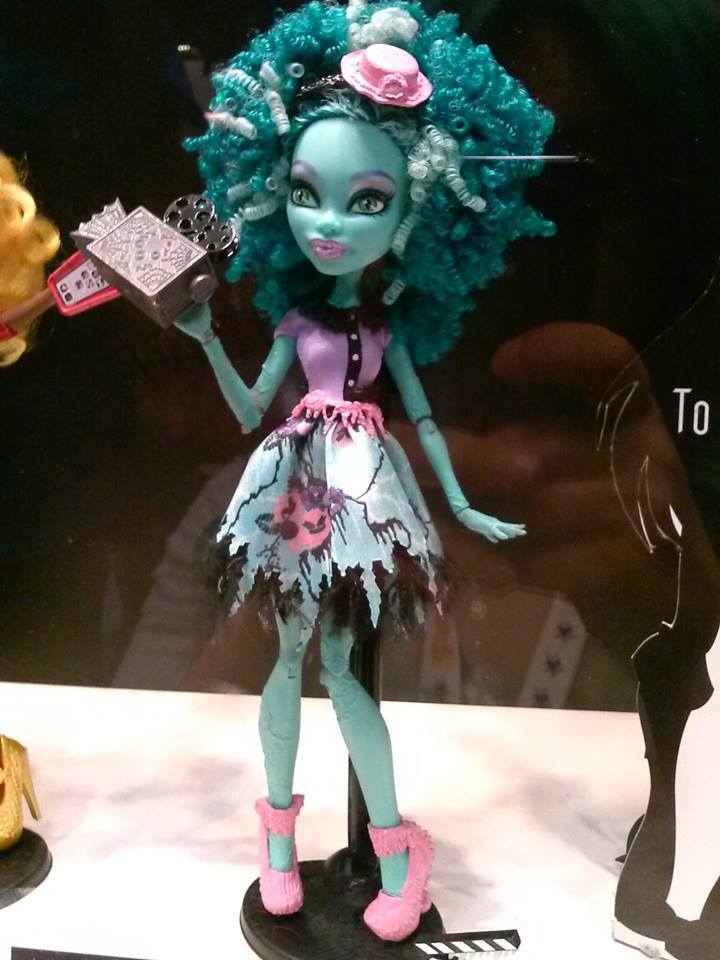 Boneca Monster High Draculaura Transformação Mattel com o Melhor Preço é no  Zoom