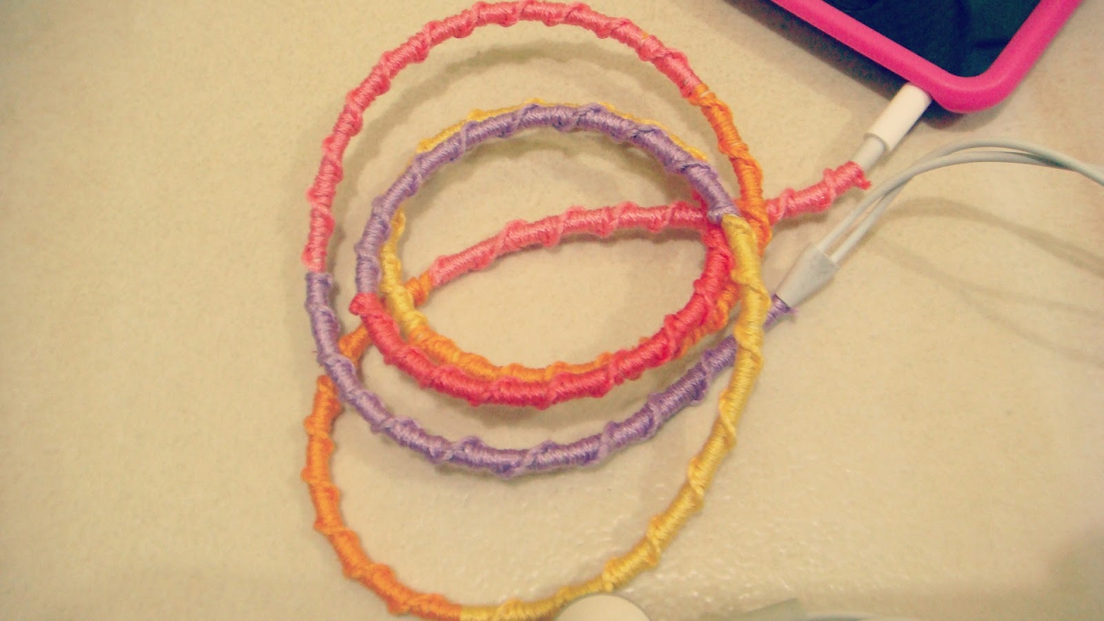erikatellsherstory DIY Friendship Bracelet Earphones