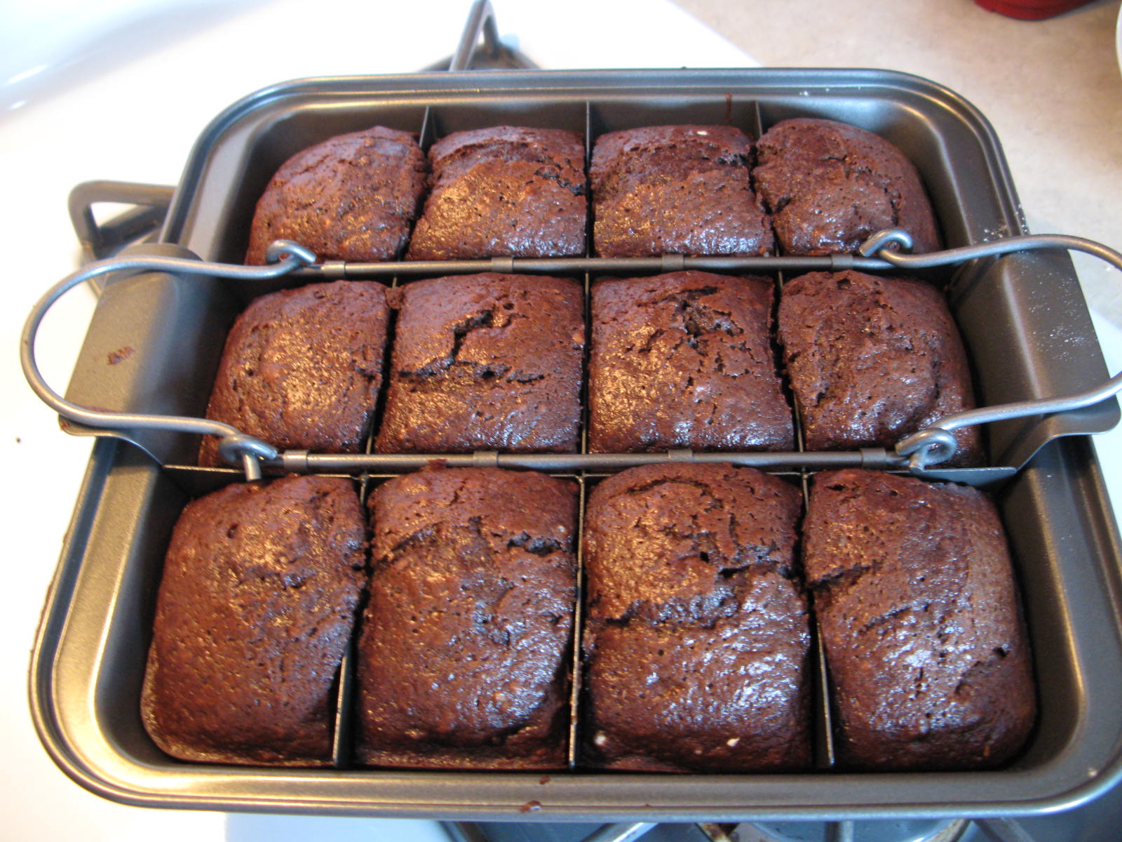 Roundabout I love these brownies & this pan!