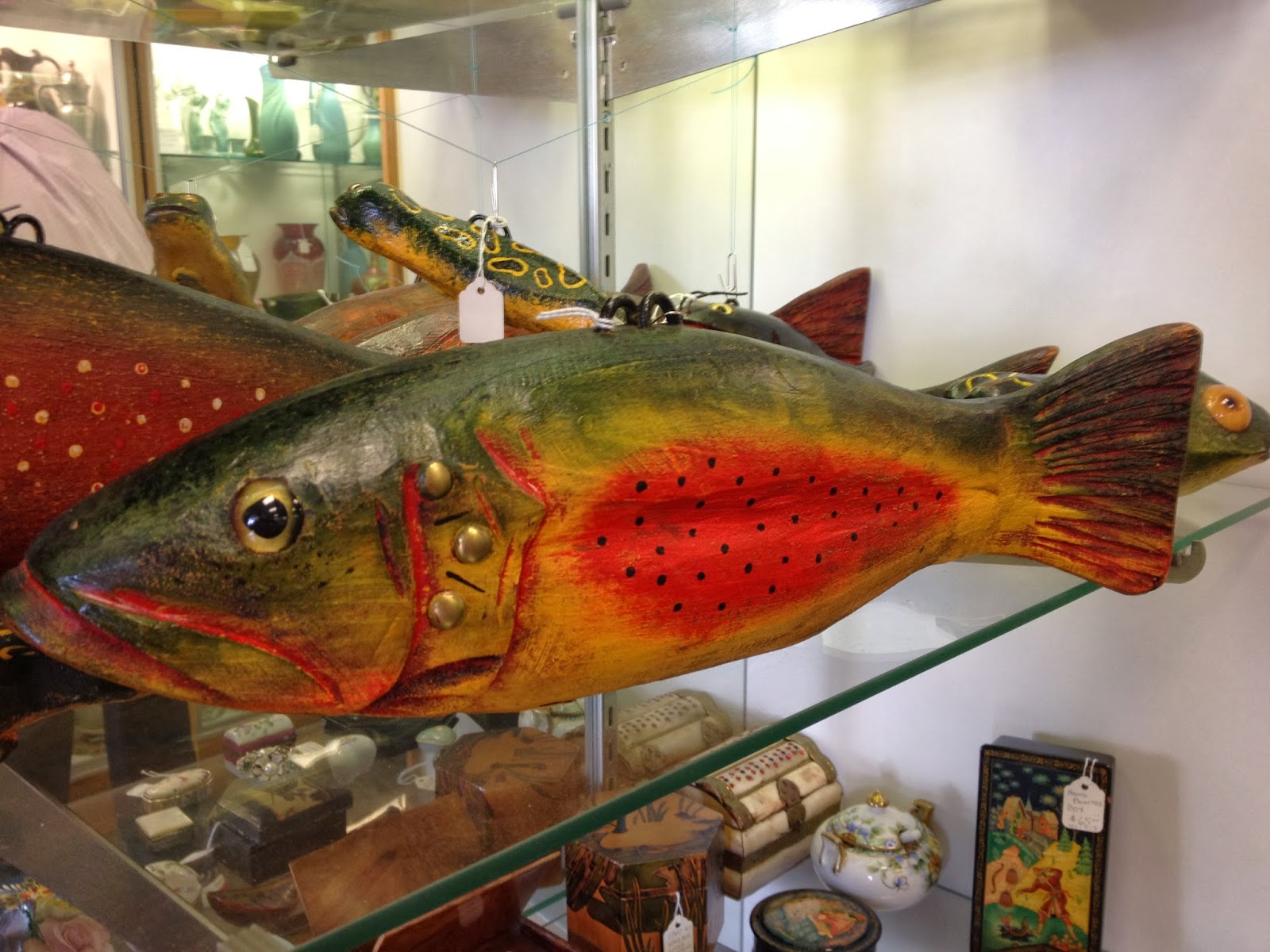 Antiques, Art, and Collectibles Vintage Fishing Lures and Ice Fish Decoys