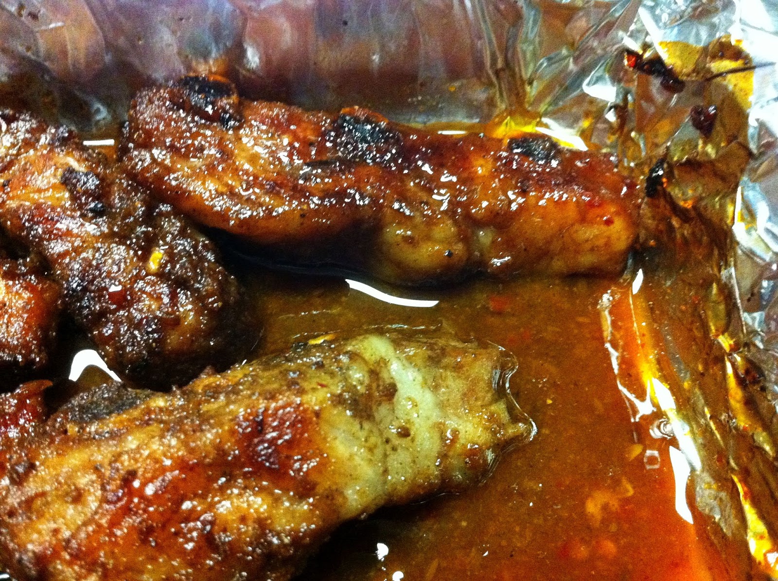 Wade's Global Kitchen Jerk Pork Rib Ends in Tamarind Chutney Sauce