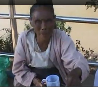 Ashin Pyinnyar Nanda – အရွင္ပညာနႏၵ၏ ရုပ္သံခရီးစဥ္ – မဲေဆာက္ ျမ၀တီတံတားအနီးက ေဒၚလွရွင္ (၇၃)ႏွစ္