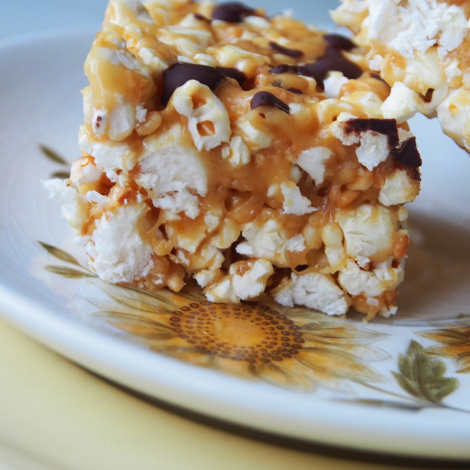 Zaranne Handmade nutty honey popcorn slice