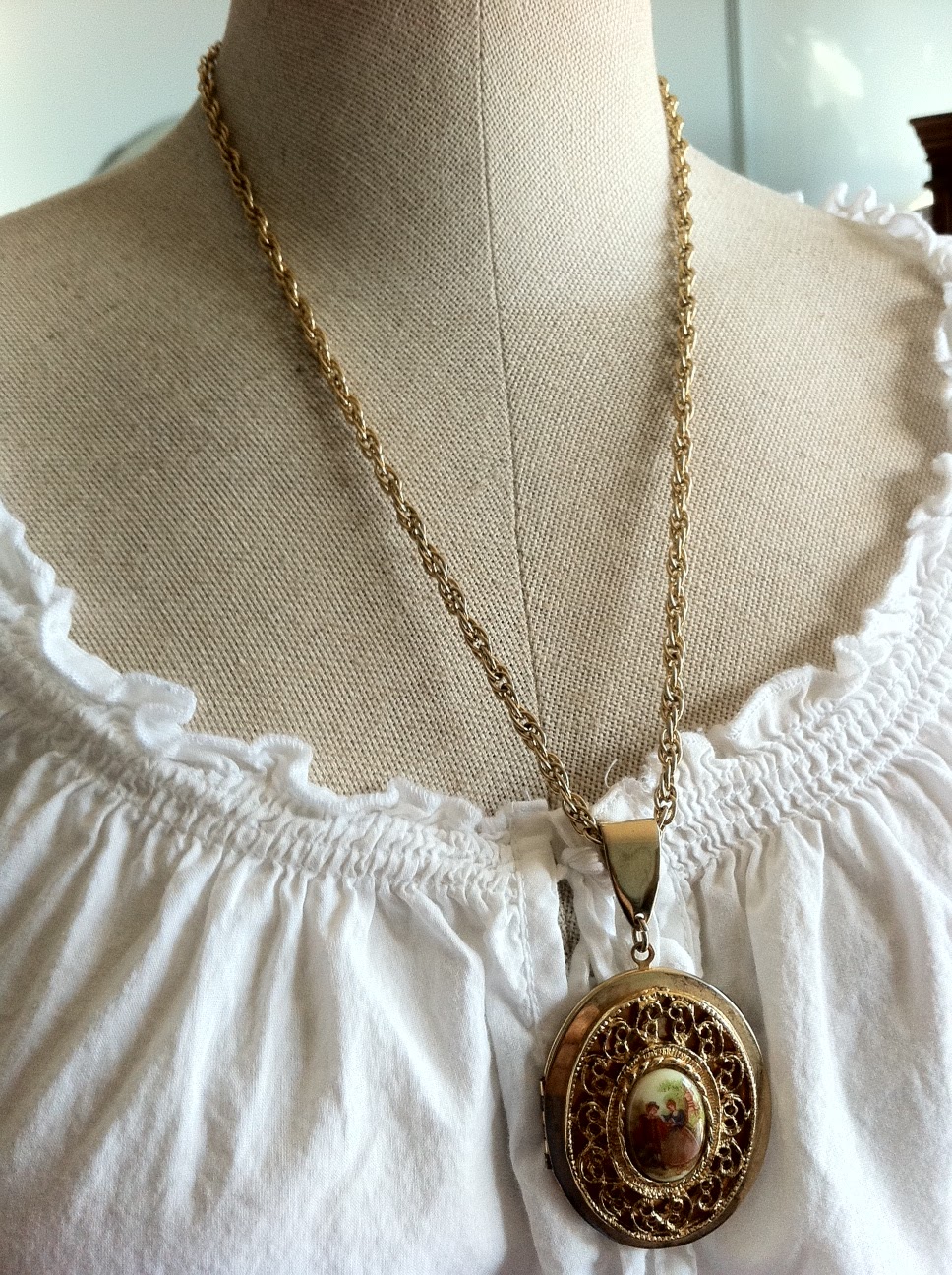 Lady Jane's Treasure Trove ***SOLD*** Large filigree goldtone vintage